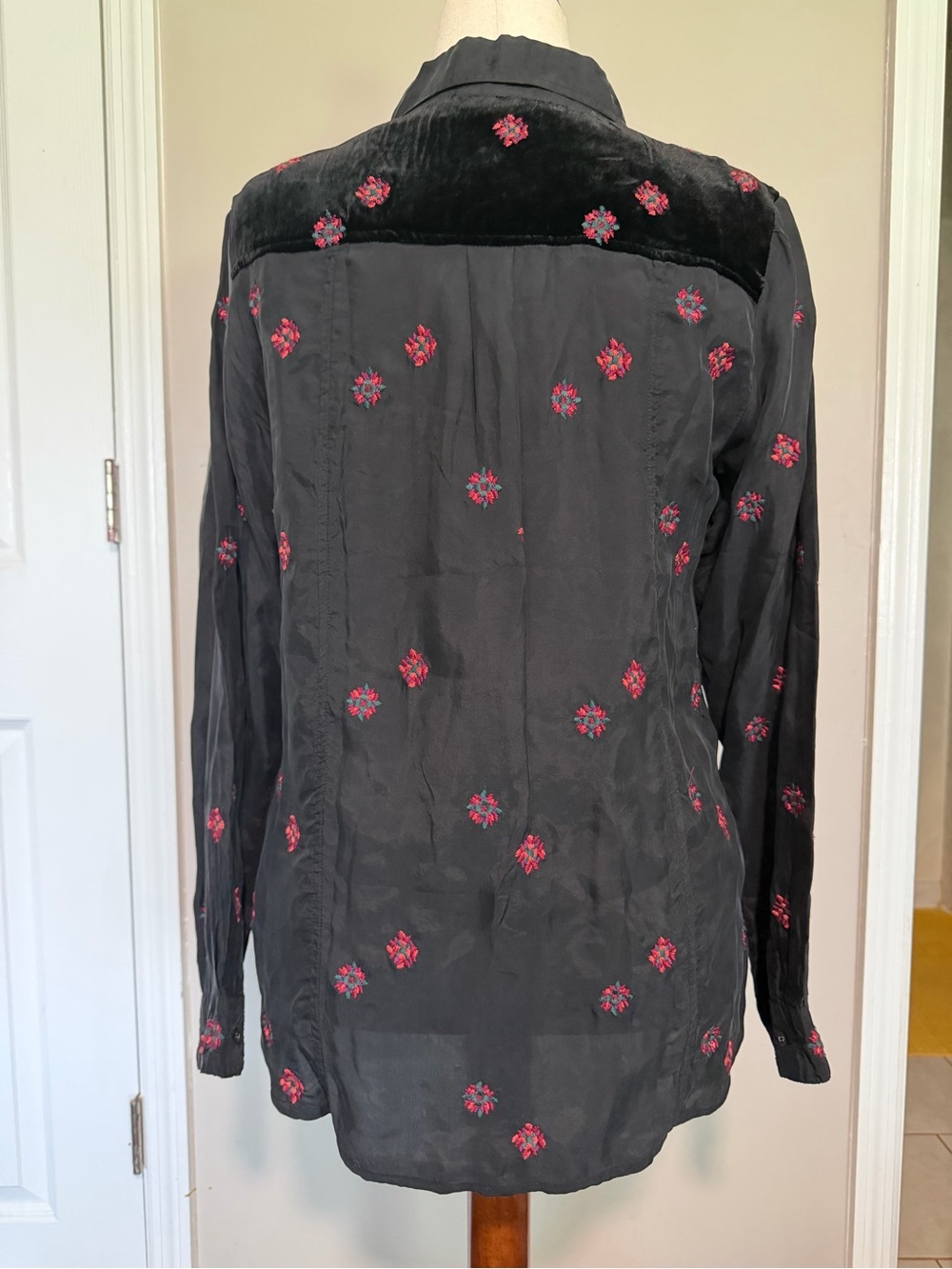 Johnny Was - Western Embroidered Button-Down Shirt with Velvet Yoke - Picture 3 of 15
